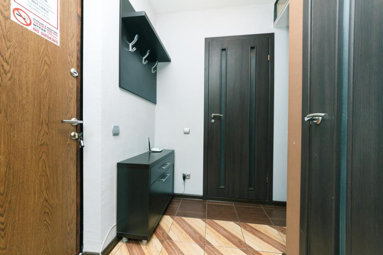 Apartments On Henerala Zhmachenka Kiev Ngoại thất bức ảnh